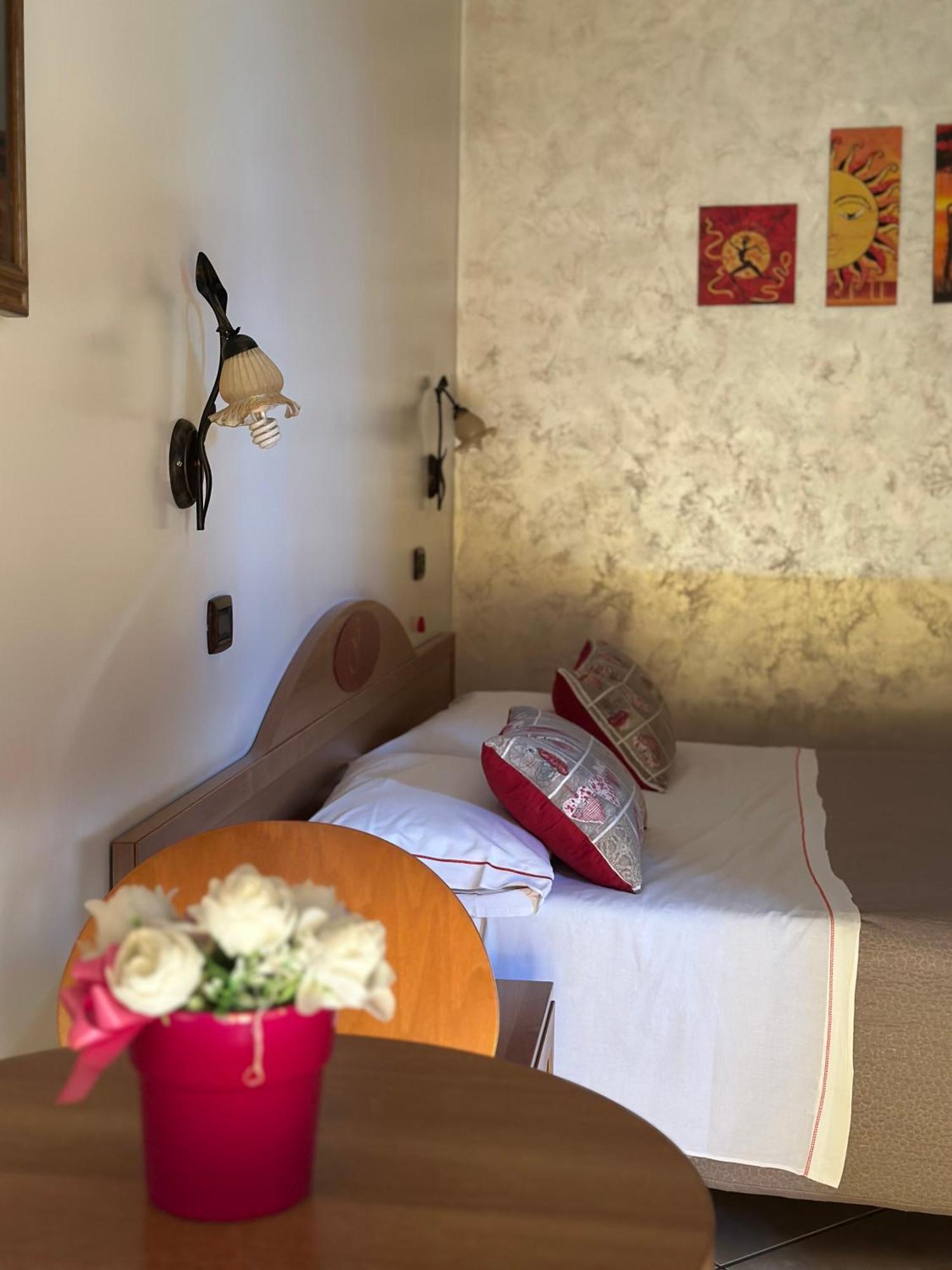Hotel Il Giardino Degli Aranci Nola Εξωτερικό φωτογραφία
