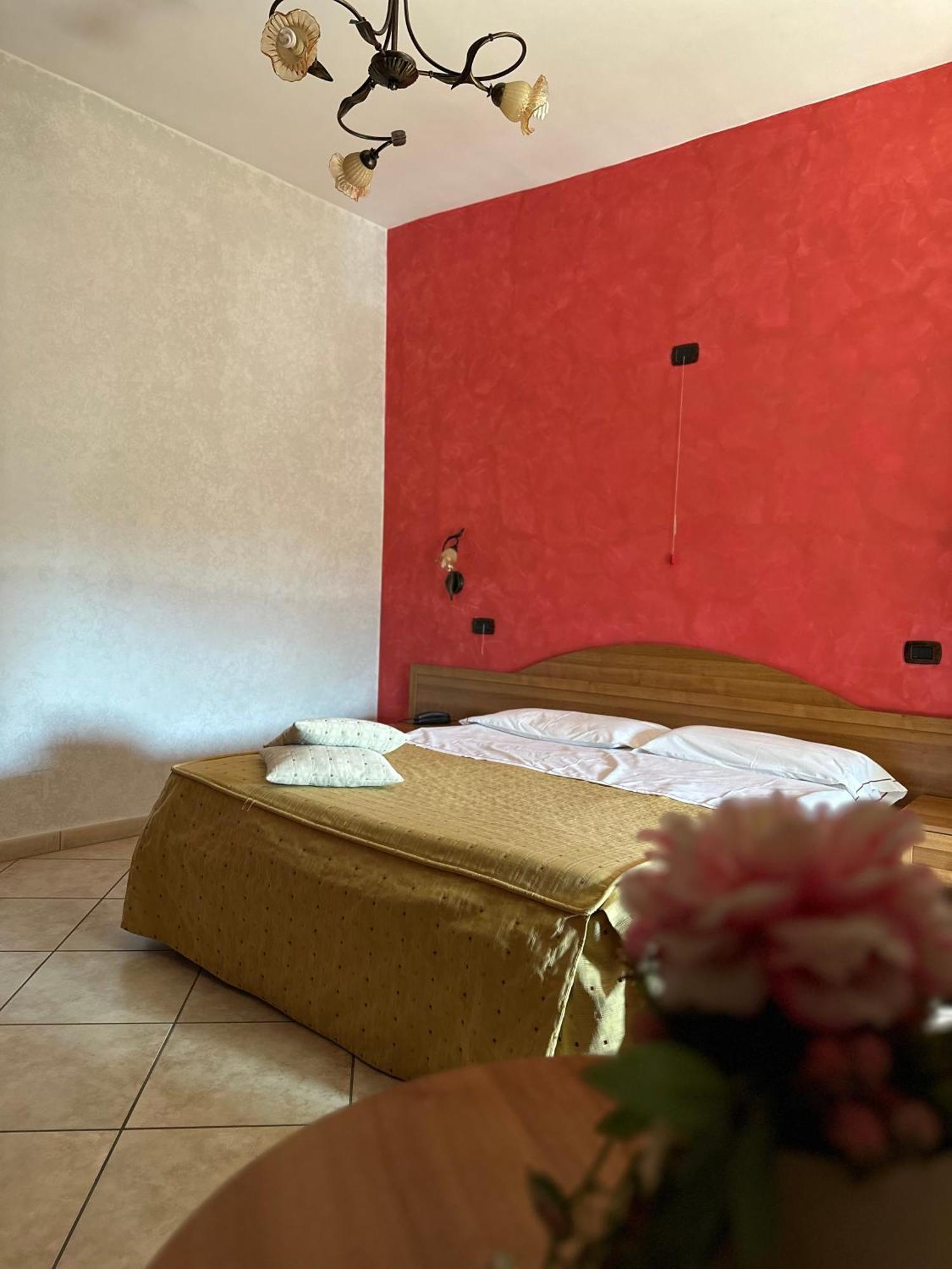 Hotel Il Giardino Degli Aranci Nola Εξωτερικό φωτογραφία