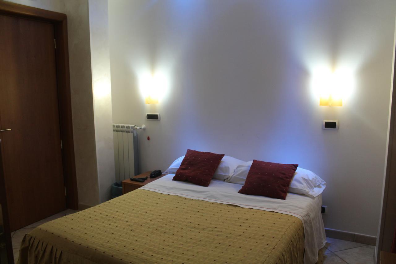 Hotel Il Giardino Degli Aranci Nola Εξωτερικό φωτογραφία