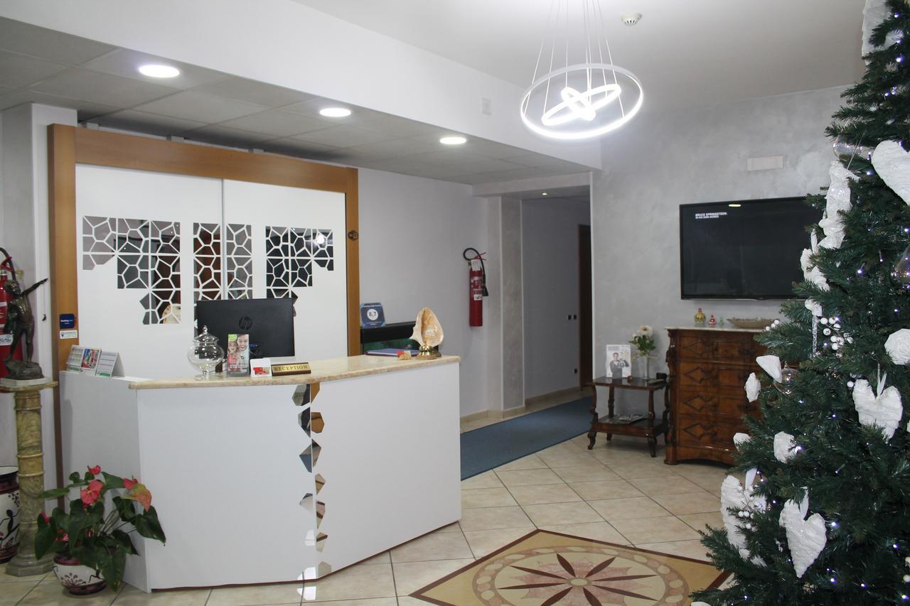 Hotel Il Giardino Degli Aranci Nola Εξωτερικό φωτογραφία