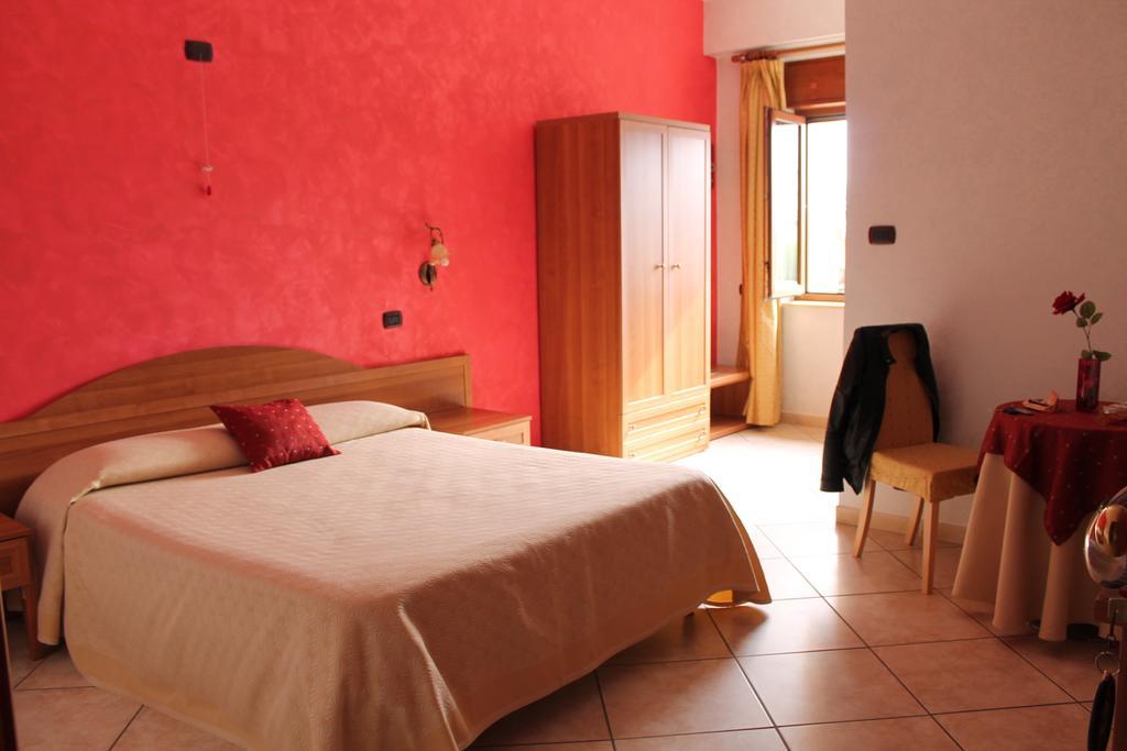 Hotel Il Giardino Degli Aranci Nola Εξωτερικό φωτογραφία
